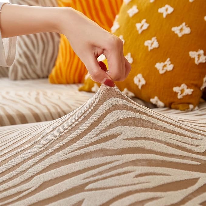"How to Choose the Perfect Sofa Cover for Your Home"