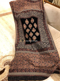 Artistic Print Work Velvet Shawl - Black