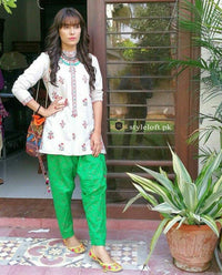 Ayeza Khan Celebrity Embroidered Lawn Unstitched 2Pc