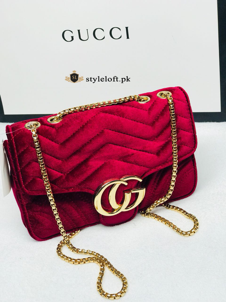 Gucci Red Soho Disco Crossbody ○ Labellov ○ Buy and Sell Authentic Luxury
