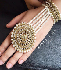 Zircon Hand Chain Angle with Attached Ring HC-101